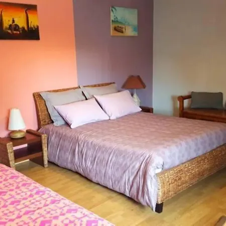 De La Fouquetiere بيت للعطل