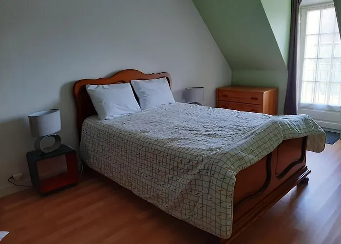 De La Fouquetiere * Pontorson